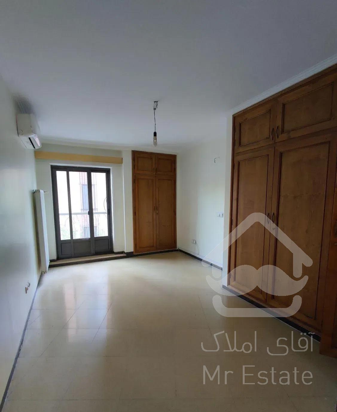 ۲۱۰ متر سه خواب با تراس ۳۵ متری