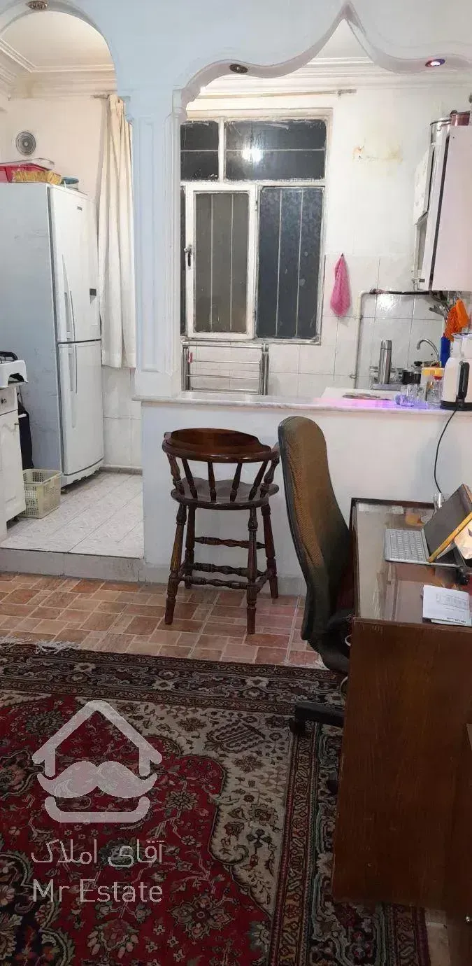 واحد ۴۹ متری  ده ونک