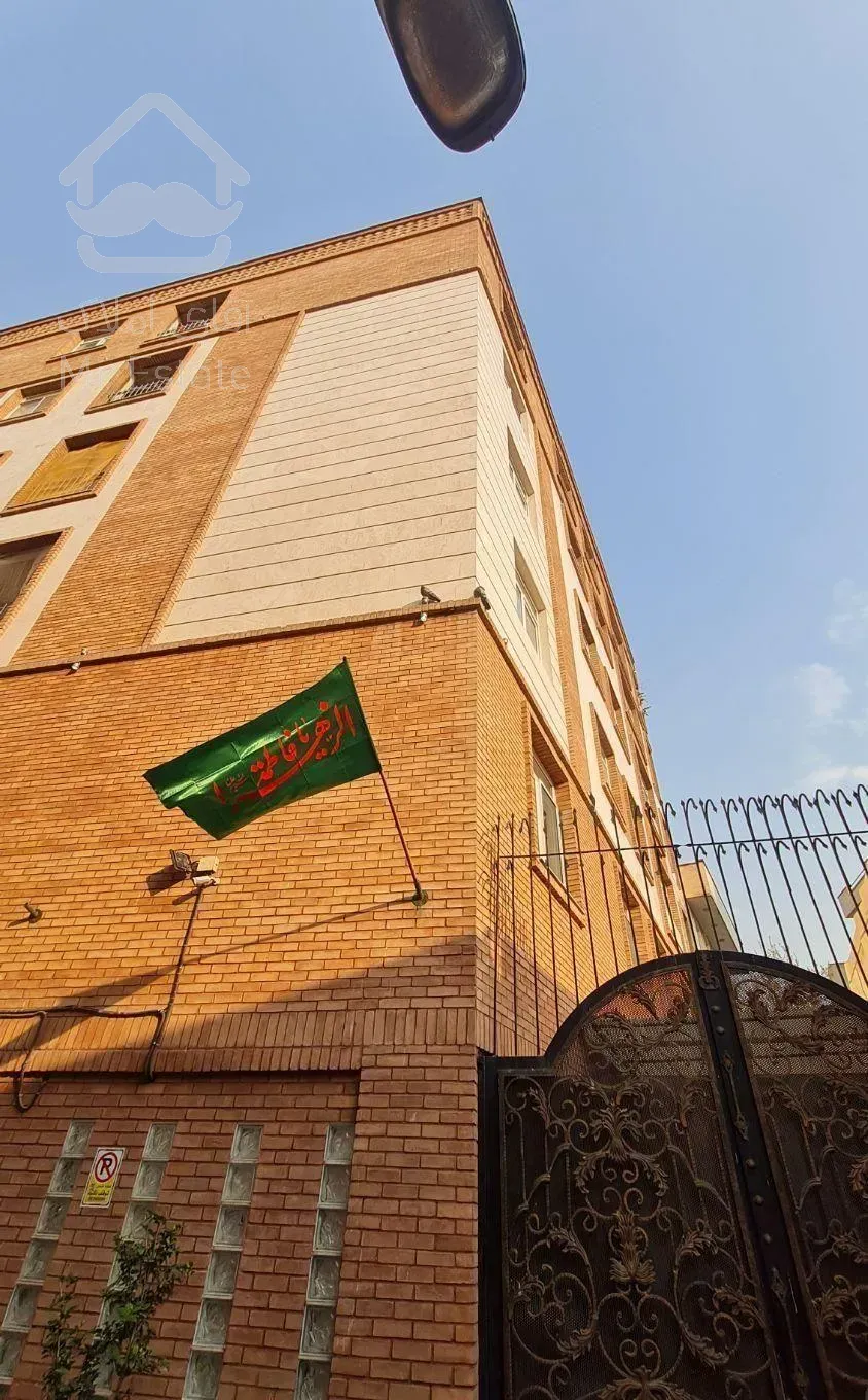 فروش و یا معاوضه آپارتمان ۱۴۲ متری ۳خوابه در ایران