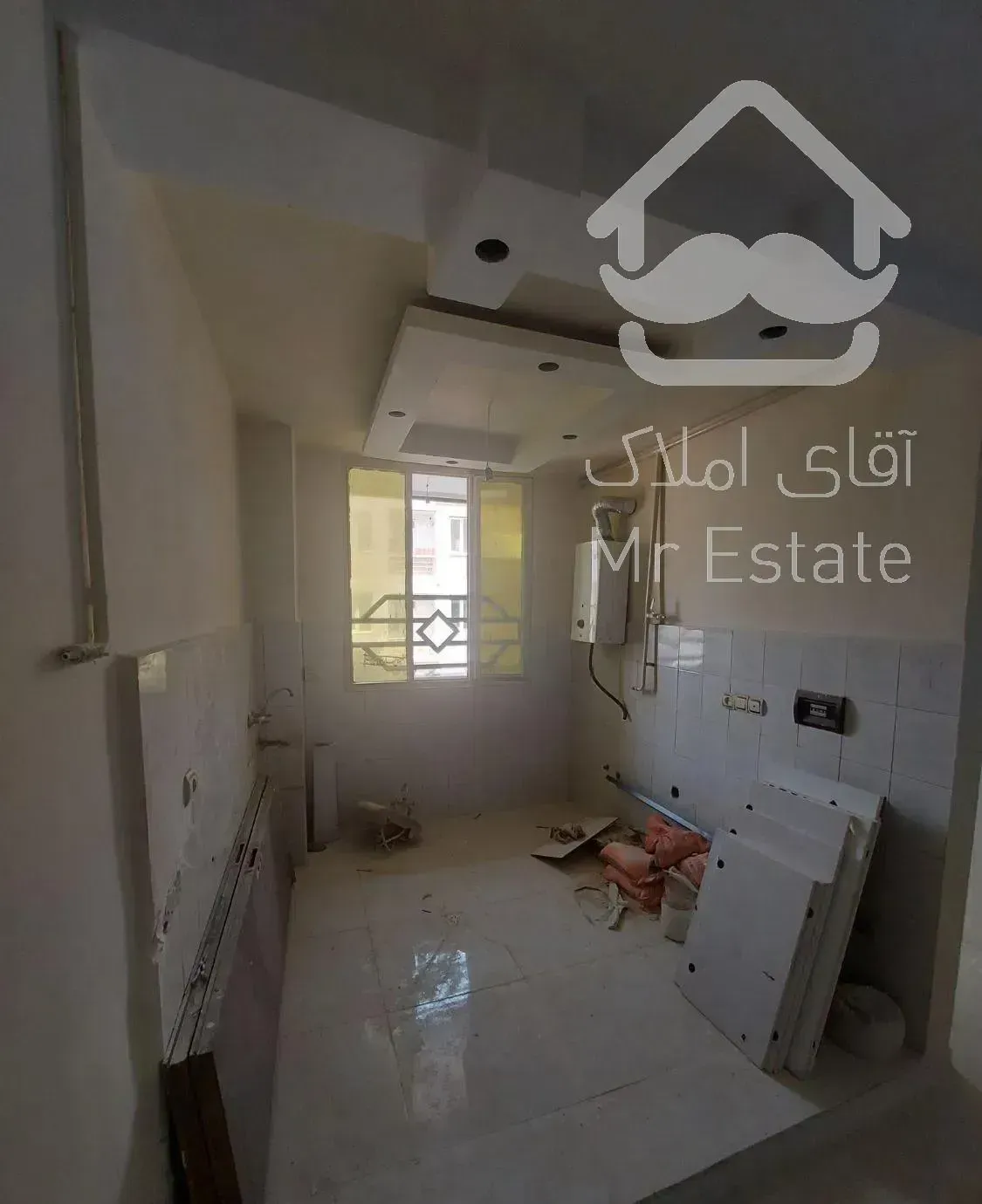 آپارتمان/۴۸متر/ یک خواب/ ۱۴ غربی