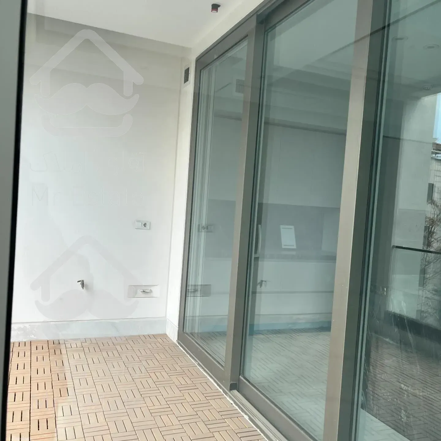 ۳۲۵متر تکواحدی ویو سطح شهر فرمانیه فول مشاعات