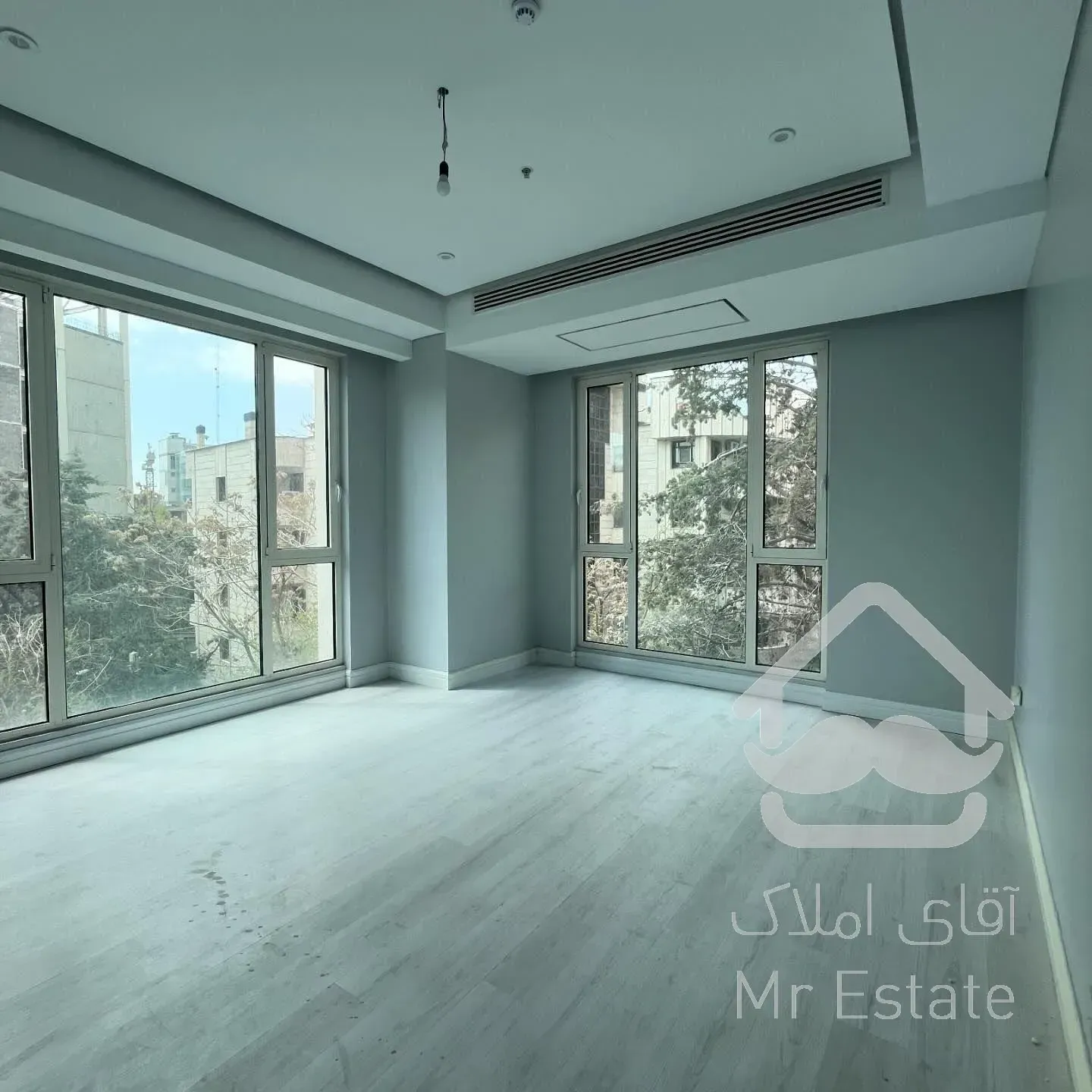 اجاره برج تکواحدی ۳۳۰متر قلب فرمانیه ویو سطح شهر