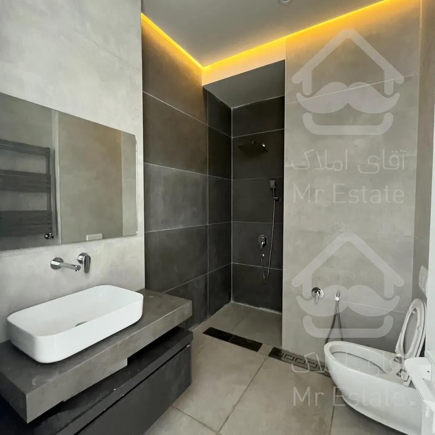 اجاره برج تکواحدی ۳۳۰متر قلب فرمانیه ویو سطح شهر