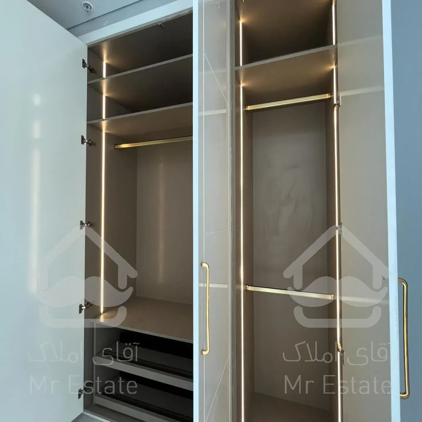 ۳۲۵متر تکواحدی ویو سطح شهر فرمانیه فول مشاعات