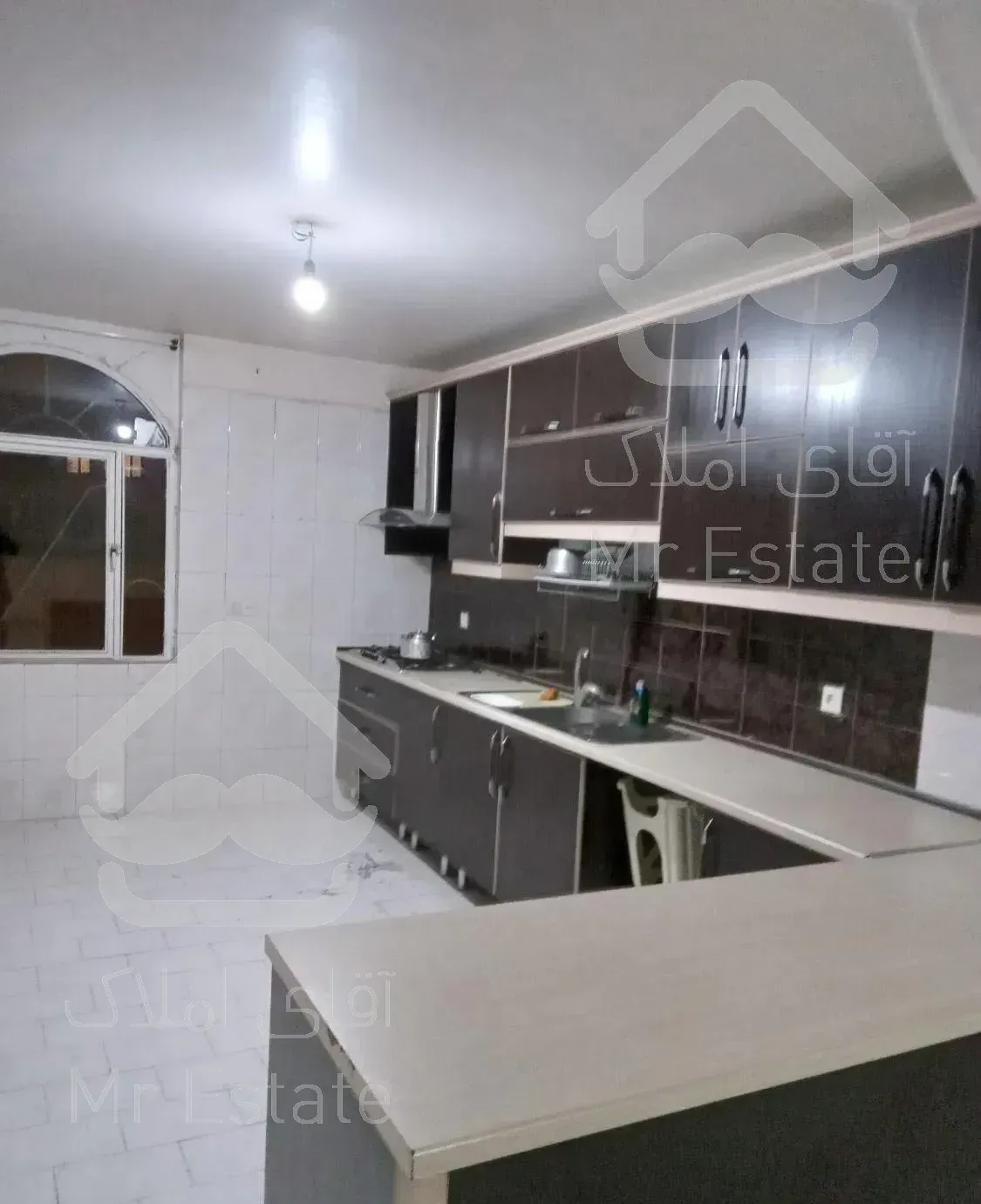 فروش آپارتمان ۱۰۰ متری/خوش نقشه و ارزنده/سند آماده