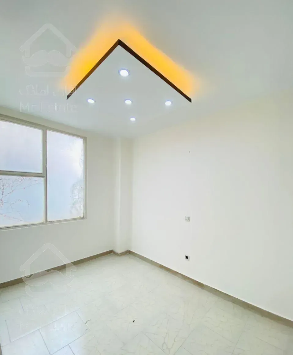 آپارتمان اندیشه فاز یک، رهن، پارکینگ اختصاصی