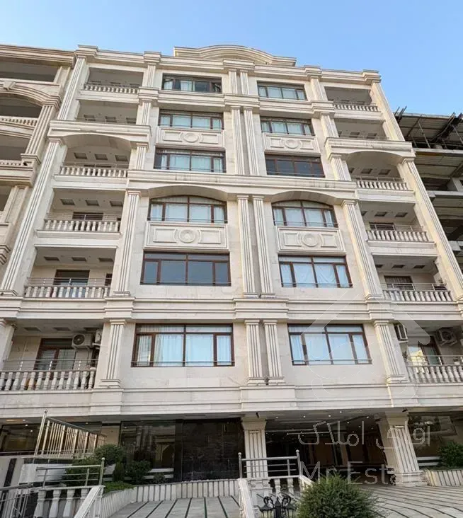 اپارتمان کلید نخورده تاپ لوکیشن برند ساز