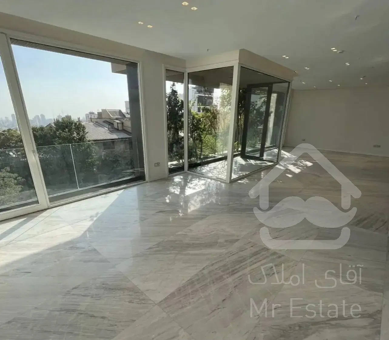 نیاوران /مدرن 130متر 2خ /مشاعات آبی