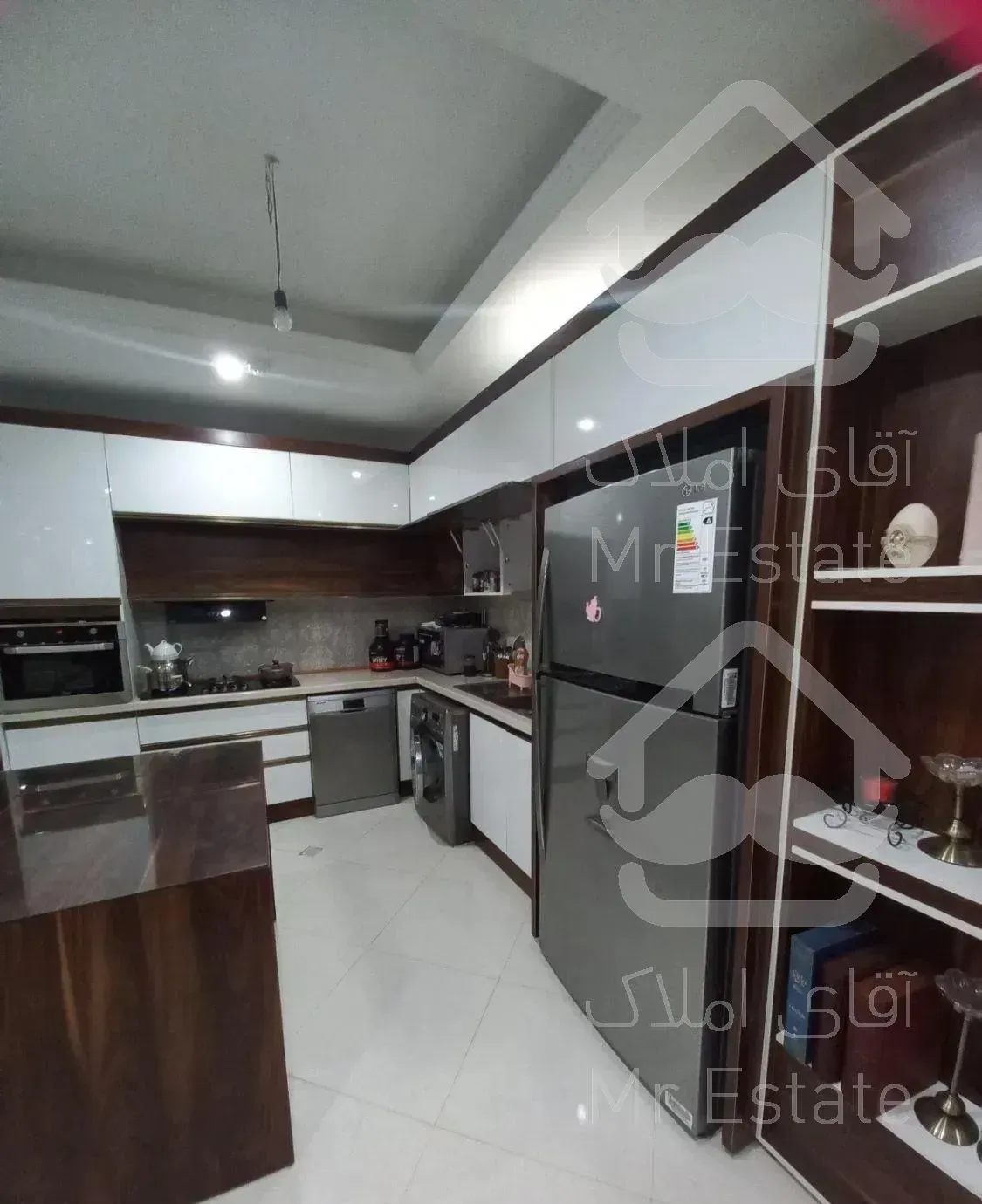 ۱۱۰ متر ۲ خواب با پارکینگ سندی در گلشهر کرج