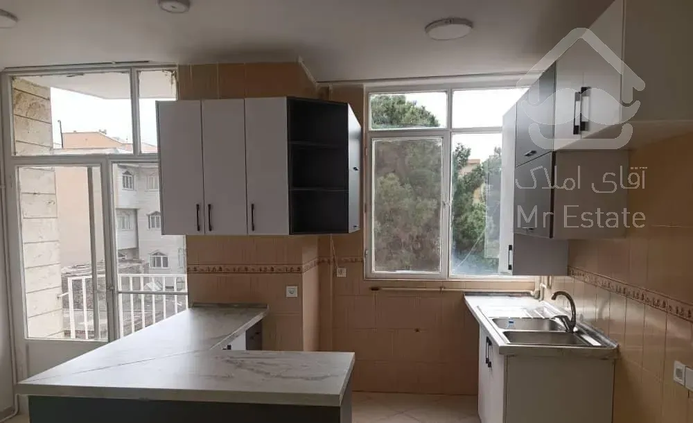 آپارتمان ۵۵ متری/ ۱ خواب/ پارکینگ