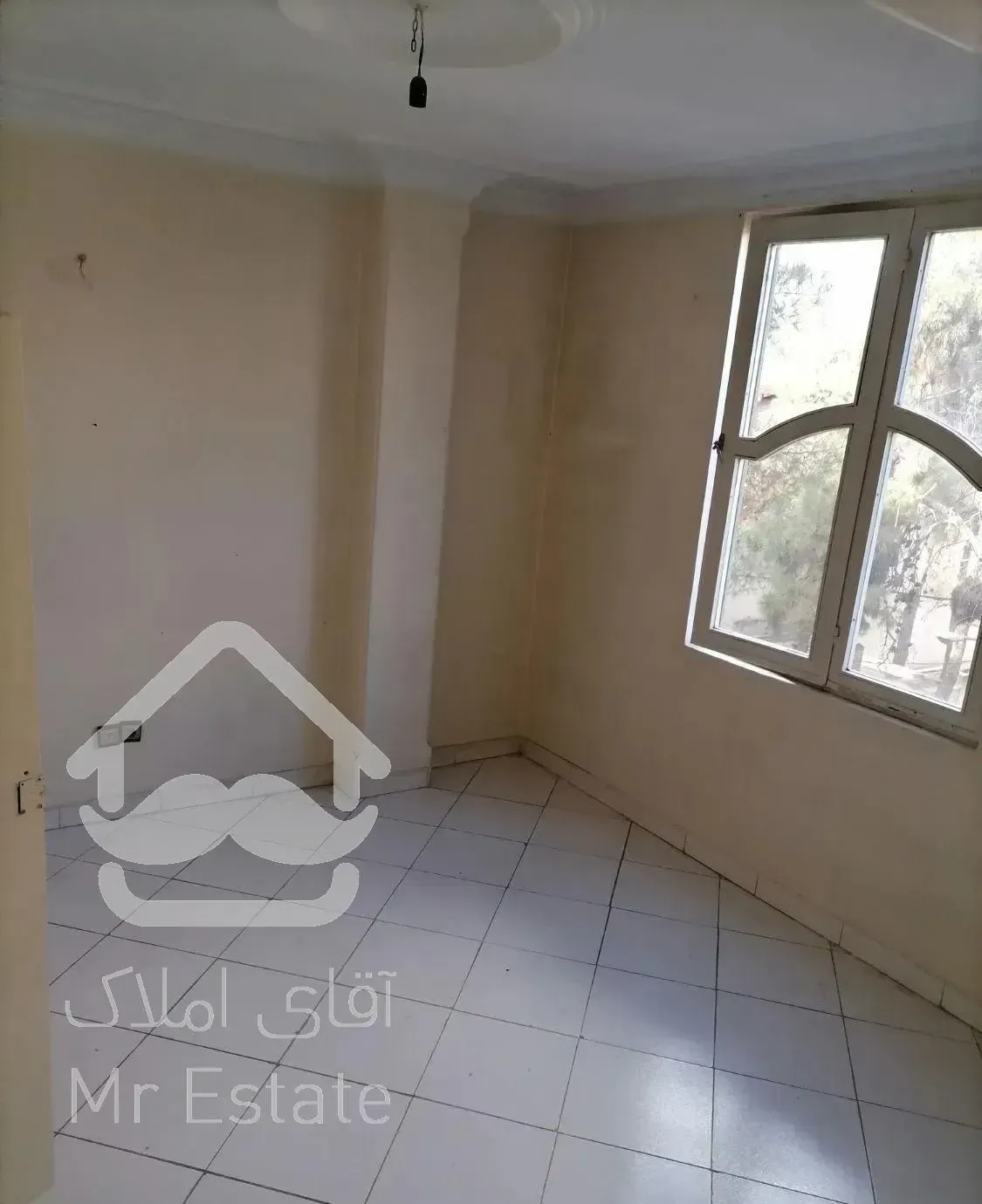 61متری سالن پرده خور خ خدابنده