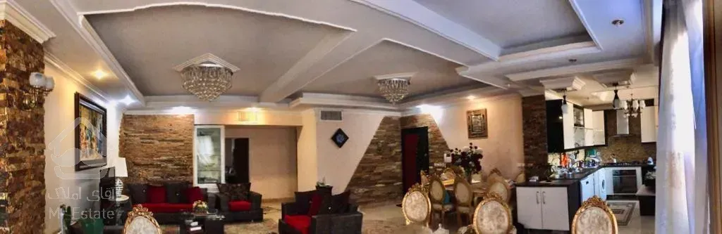 آپارتمان ۱۳۵ متری /۳ خوابه /تک واحدی/طوقانی