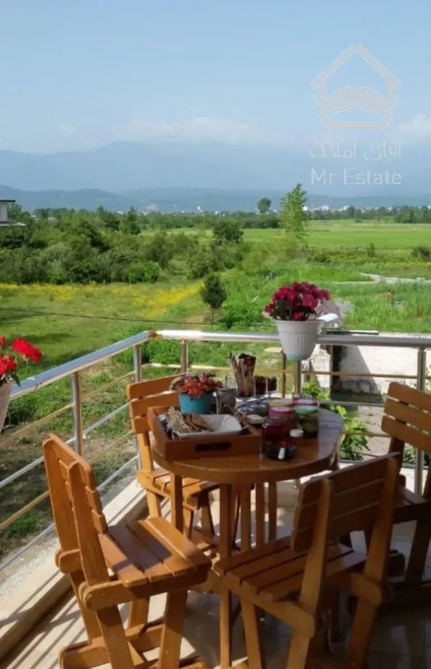 واحد ۱۳۵ متری، دو خواب، ویو کوه