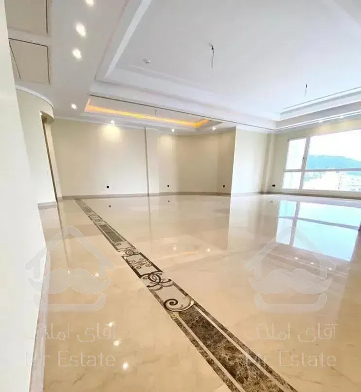 برج باغ ۲۹۸ متر ۳خ مستر پاگرد اختصاصی ۳مستر ۳P