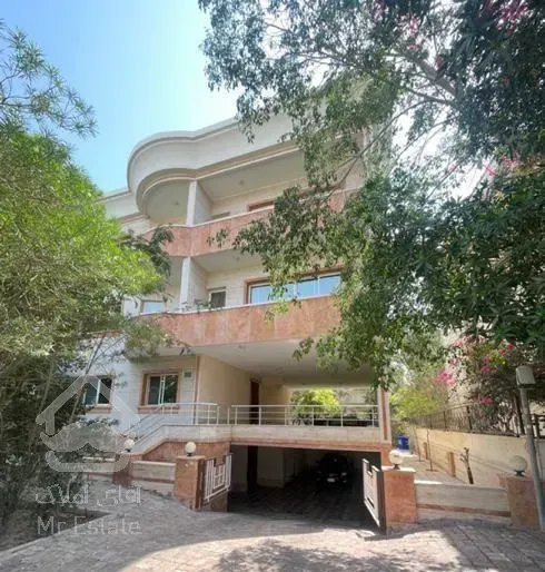 فروش آپارتمان ۹۷ متری ۲خوابه روبه روی بازارمروارید