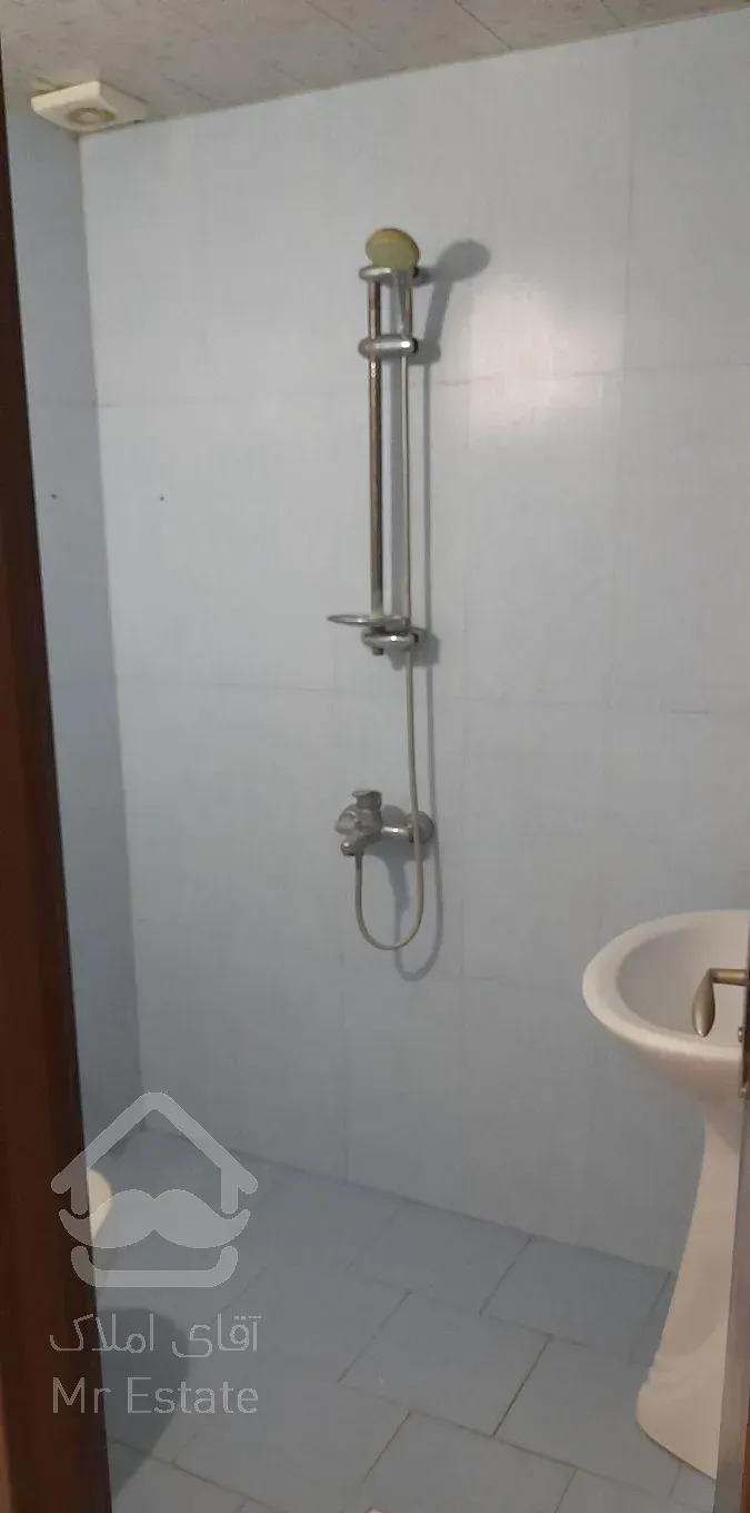 اجاره اپارتمان سه خوابه تک واحدی  ۱۳۰متری خ چمران