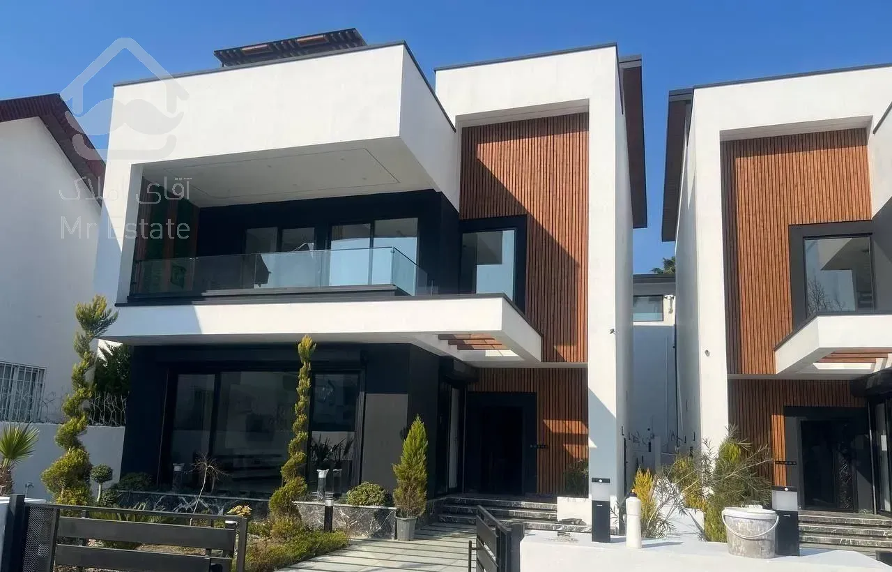 ویلامدرن وهوشمند/منطقه برند/استخرجکوزی/روفگاردن