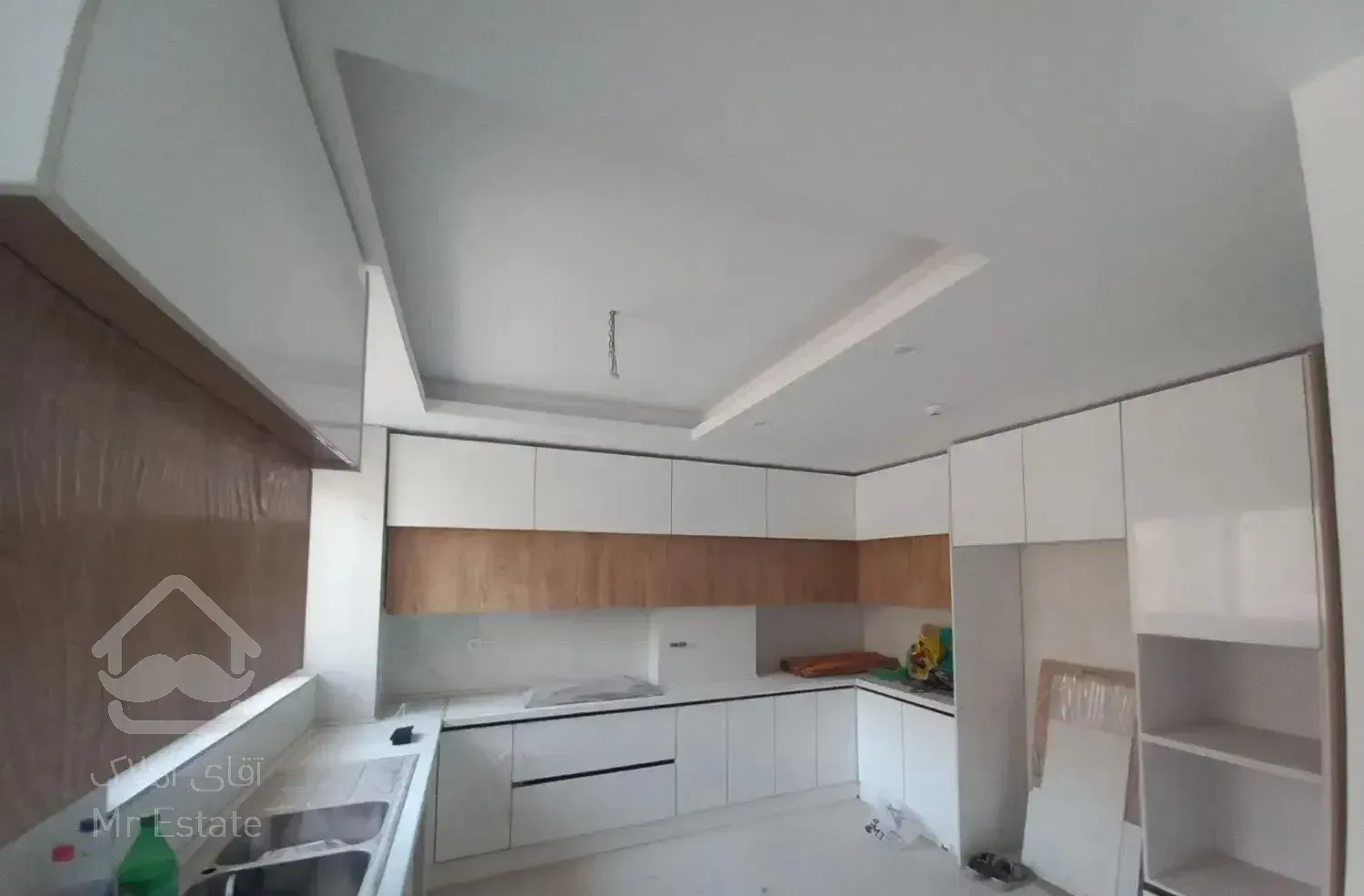 مرواریدشهر/۱۴۰متر/شمالی/۳خواب/شیک