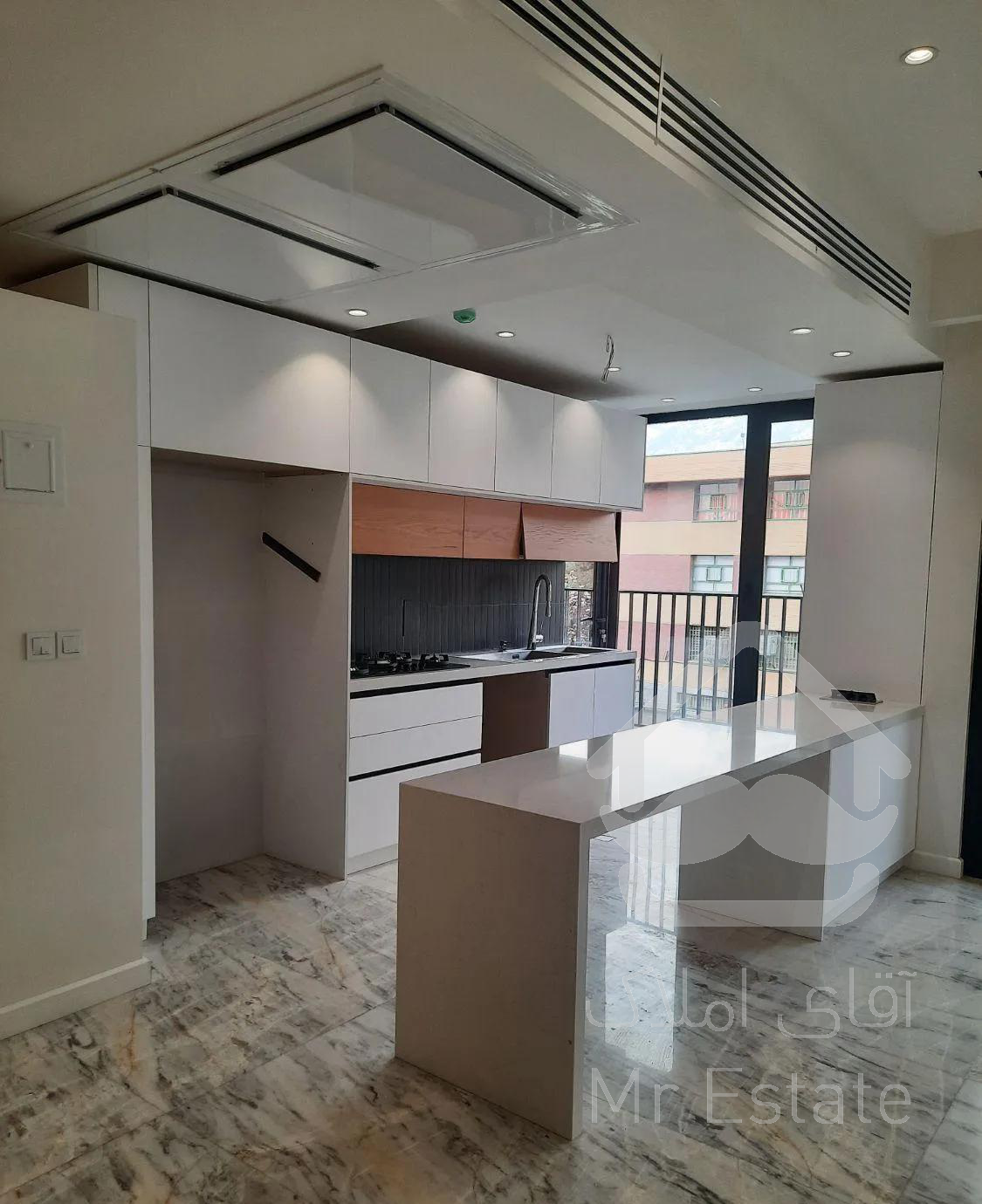 ۱۱۰مترآبک (میدان شناسا)آفتابگیر طبقه۴