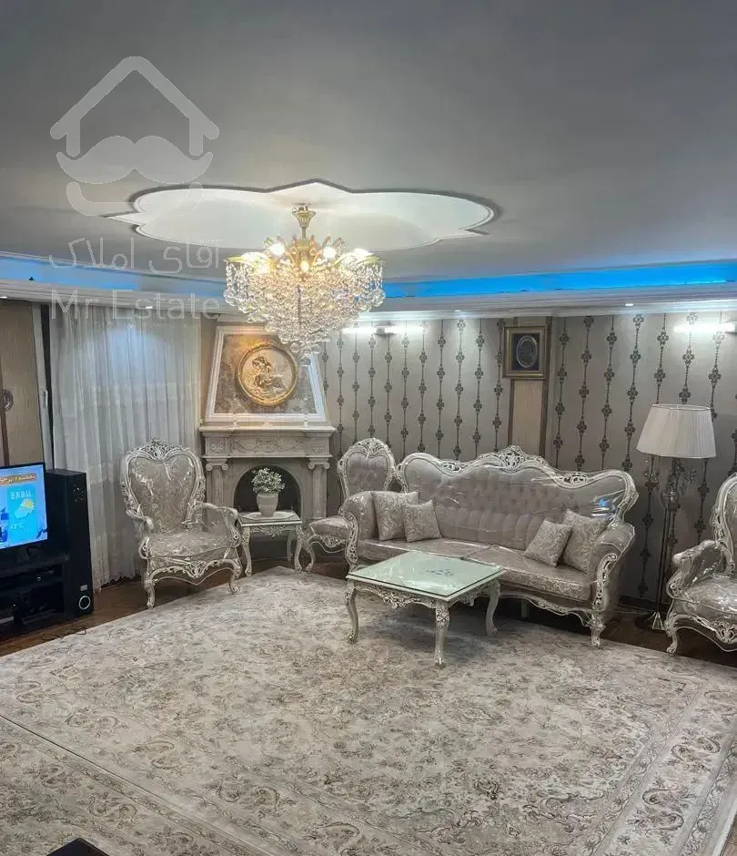 ۱۲۲متر*۳خواب(نواب میدان جمهوری)آسانسور*ردنکن