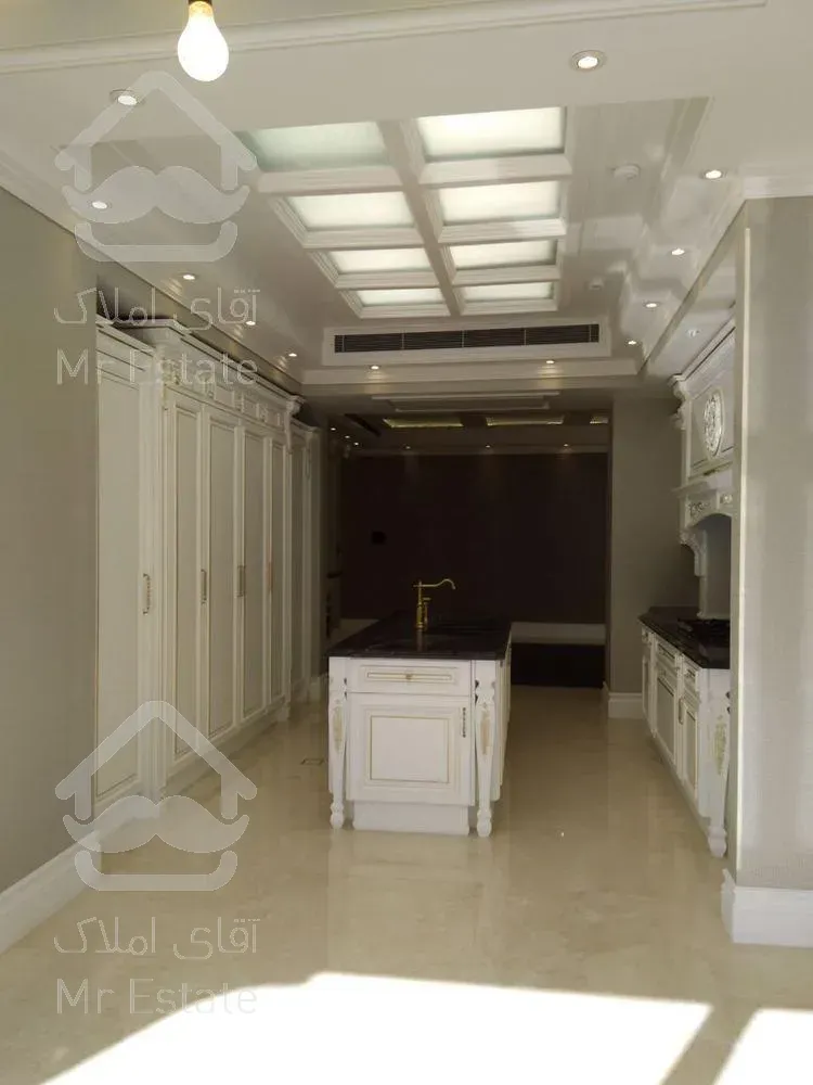 350 متری در فرمانیه سنبل