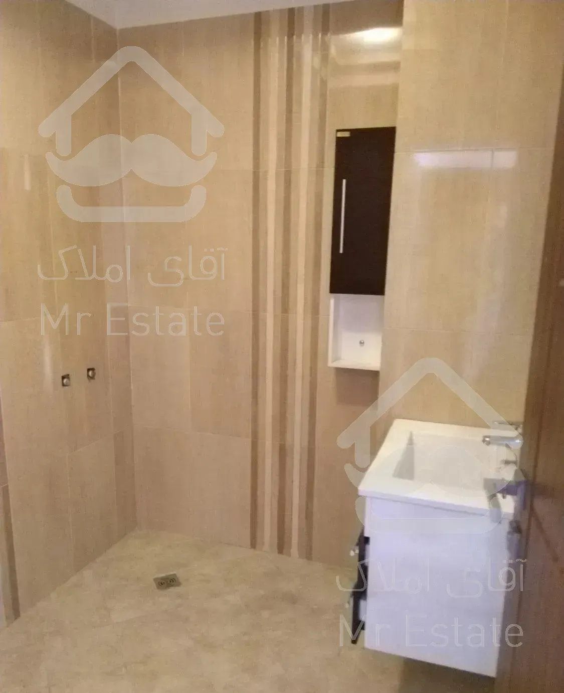 185 متری پاسداران