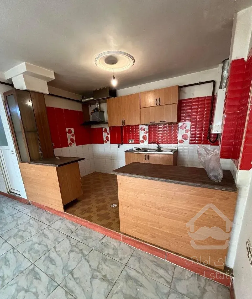 فروش آپارتمان طبقه اول به متراژ ۷۴ متر مربع