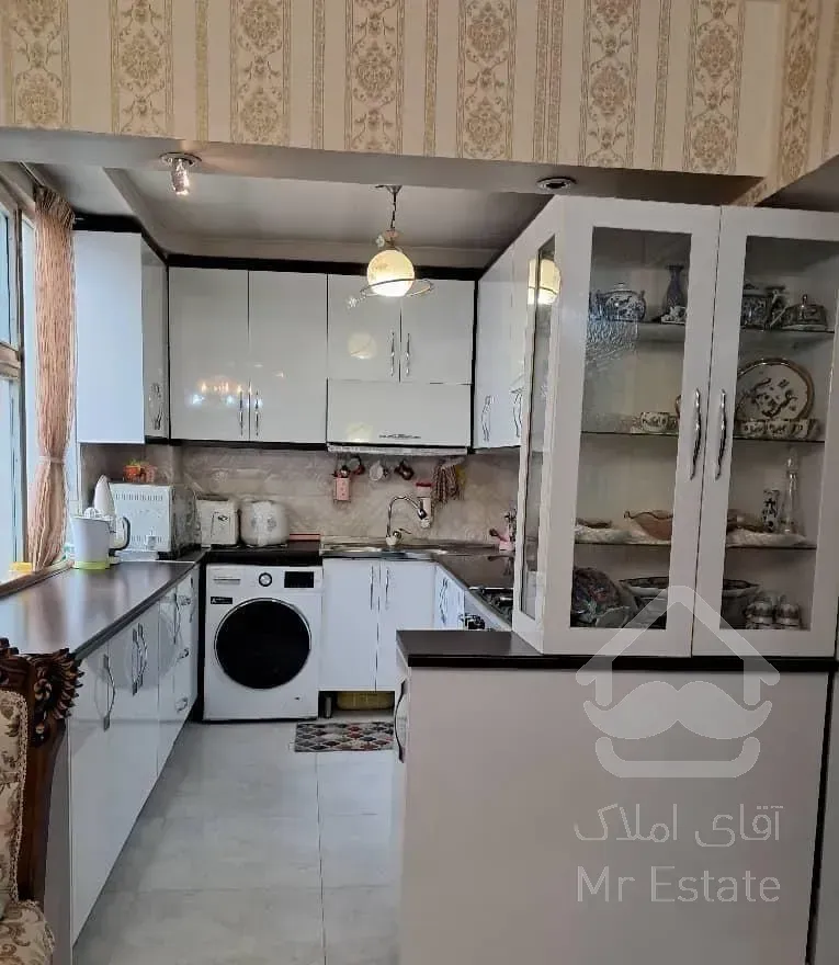 ۷۱ متر / ۲ خوابه  پارکینگ سندی  شهرک آزادی