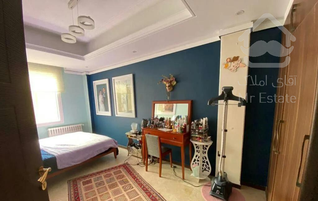 مرزداران ۱۱۶ متر دو خوابه سالن پرده خور غرق در نور