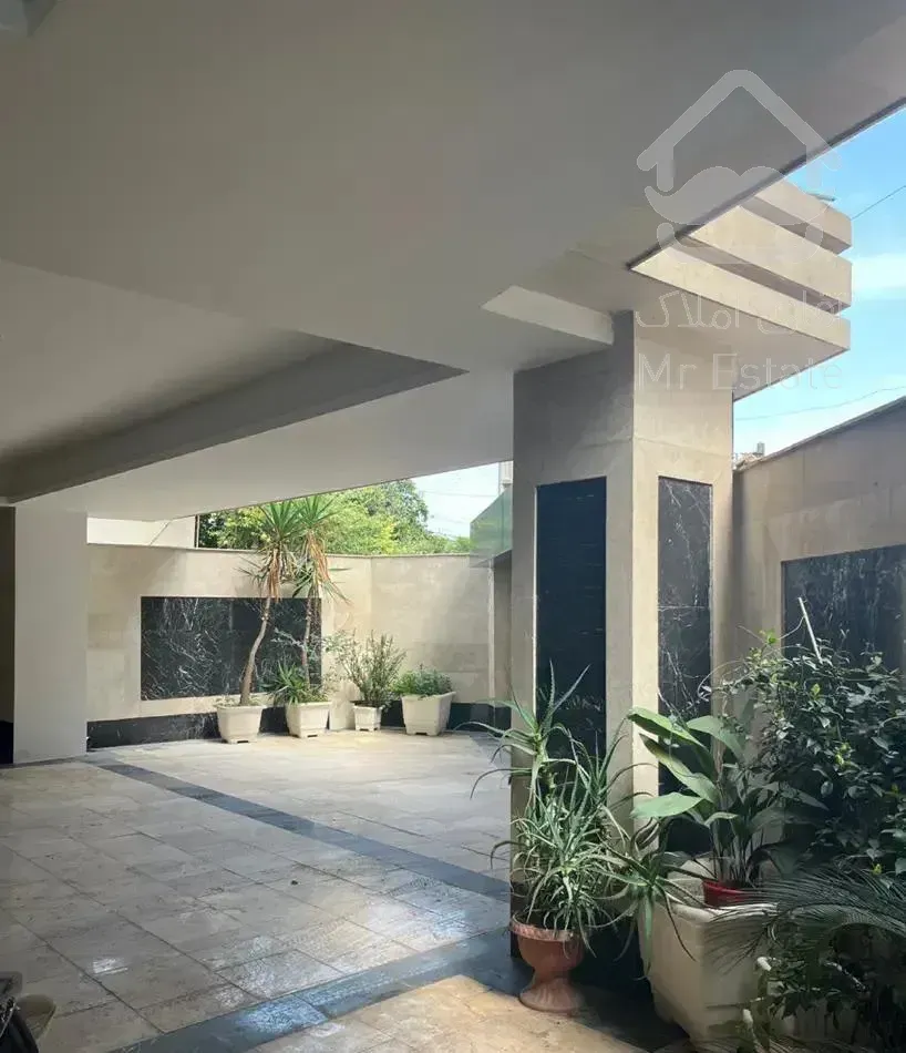 فروش واحد ۱۲۷متری منطقه برند رادیو دریا