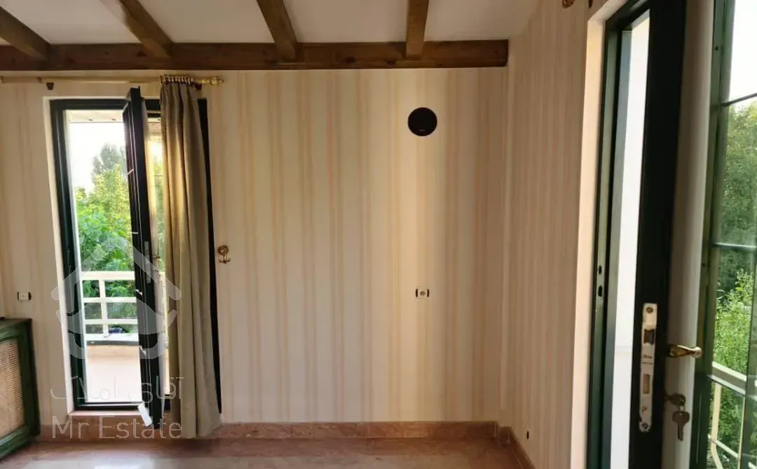 فروش طبقاتی ویلایی ۶۵۰ متری