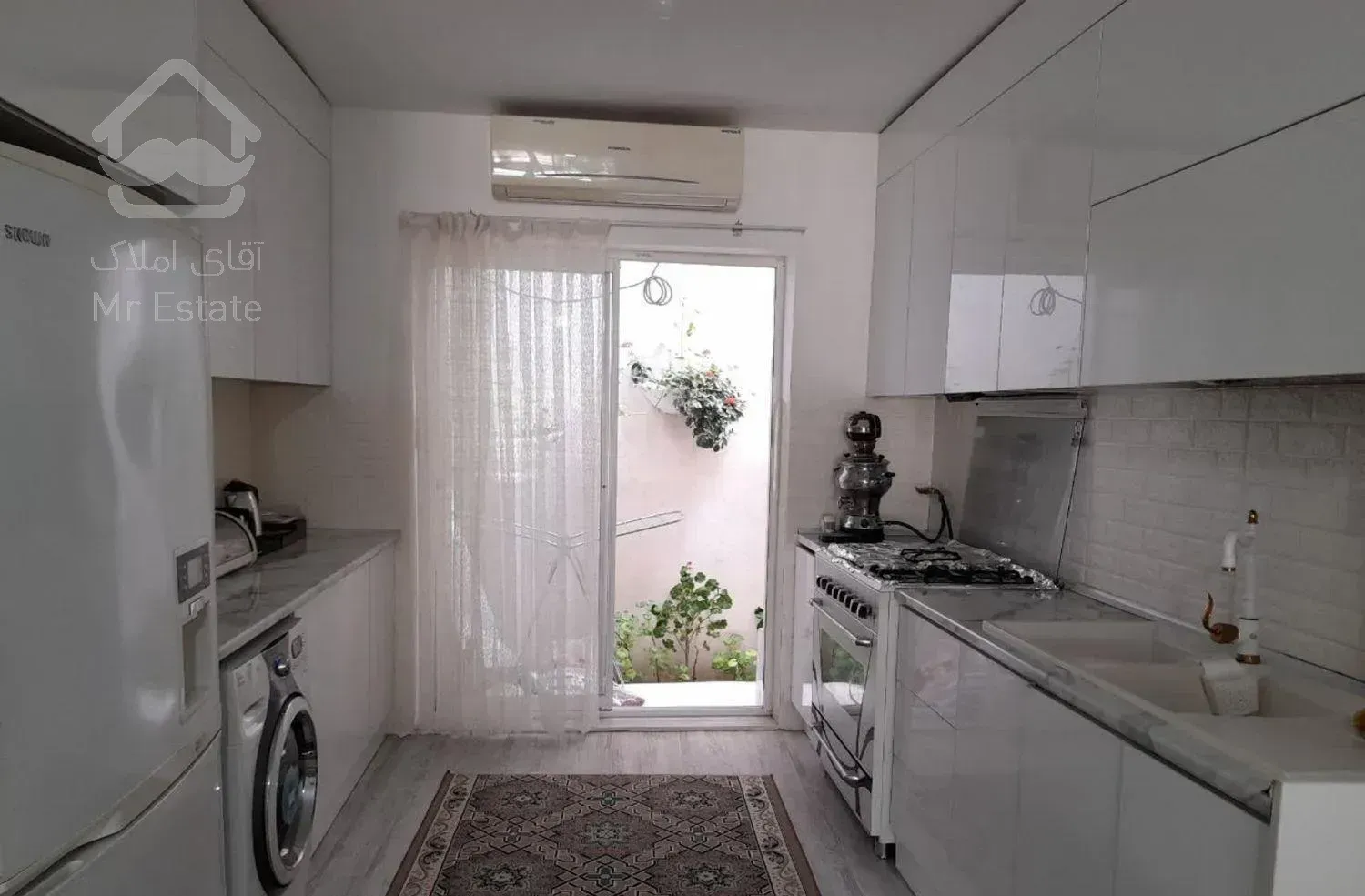 فروش خونه ویلایی دوبلکس و۴۰متر حیاط