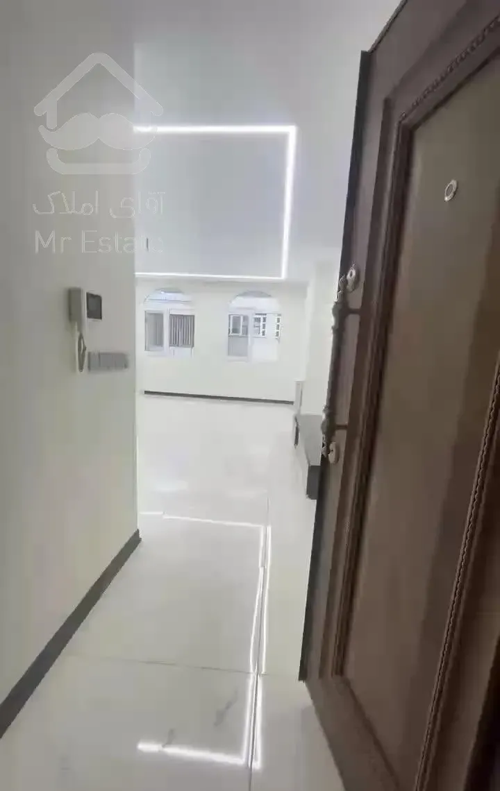 فروش آپارتمان ۱۰۹ متری ۲ خوابه در حکمت