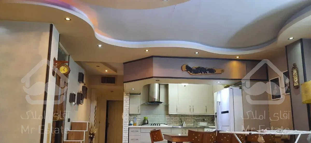 آپارتمان ۹۰ متری سند دار