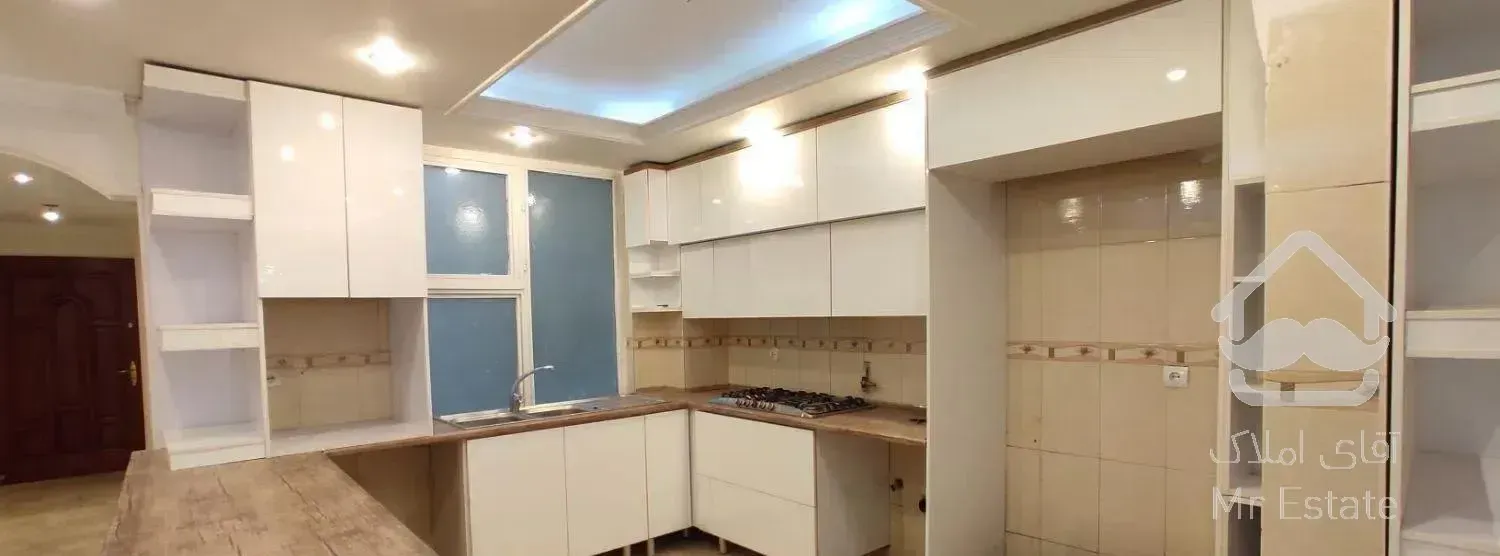 آپارتمان ۱۱۵ متر در قلهک بازسازی شده  فول امکانات