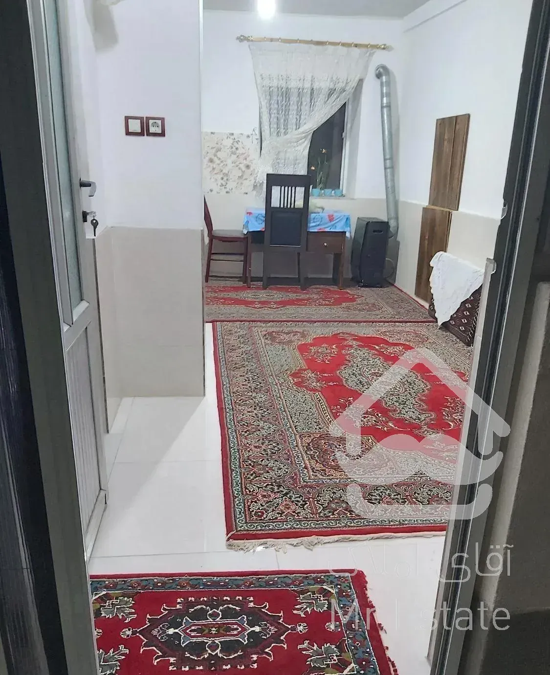 ۳۵ متر خانه ویلایی نزدیک به مرکز شهر