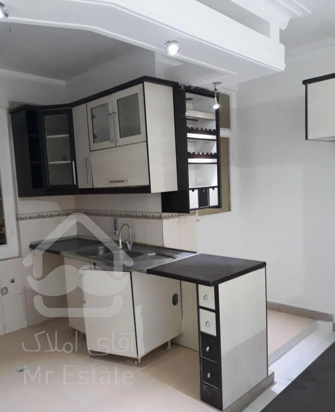 ۶۵ متر فول امکانات