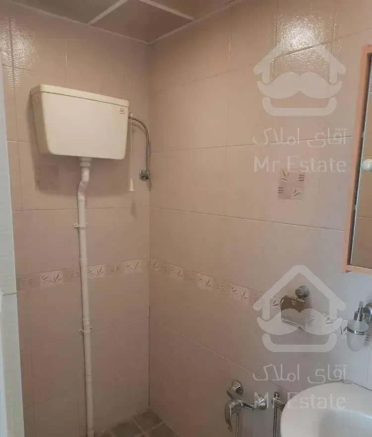 آپارتمان ۸۹متر.مسکونی.خ حسینی.سنایی