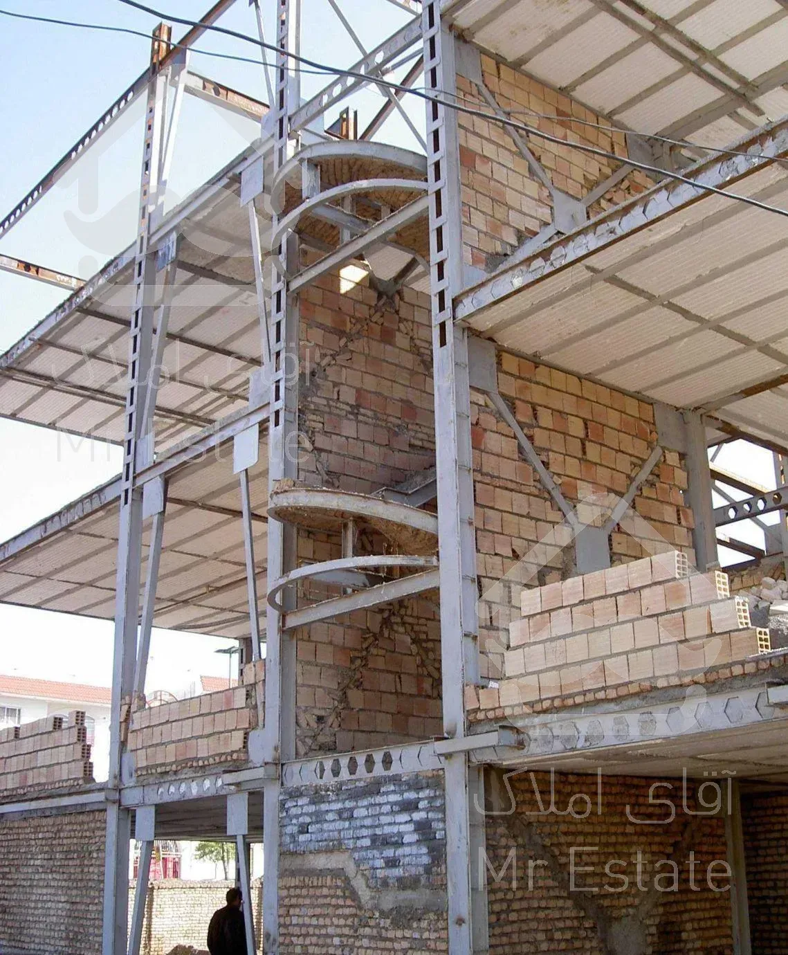 جوشکار  اسکلت فلزی  و اسکلت  شیروانی