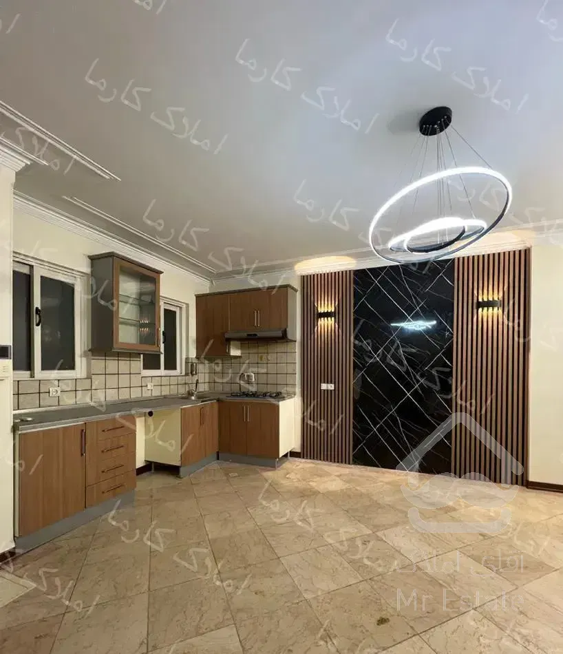 ۴۵ مـتر /  طـبقه ۳ / بـا آسانسـور