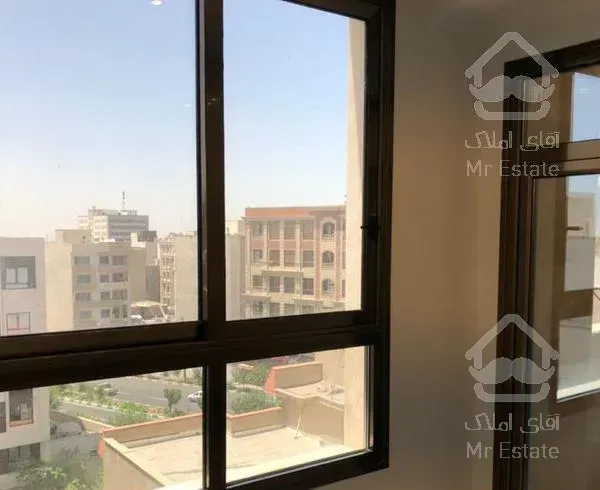 ۱۳۷متری نوساز آکواریوم نور /ویو فضای سبز /سه خواب