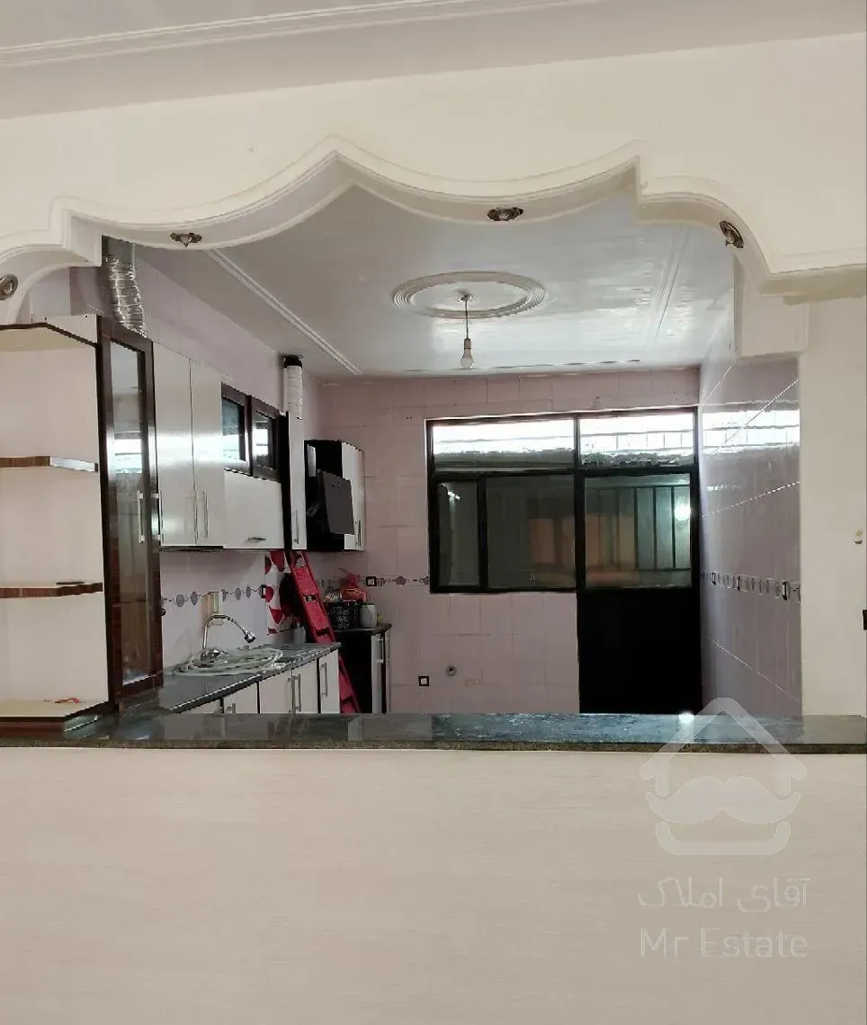 اجاره آپارتمان (طبقه همکف) واقع در خیابان نرجس