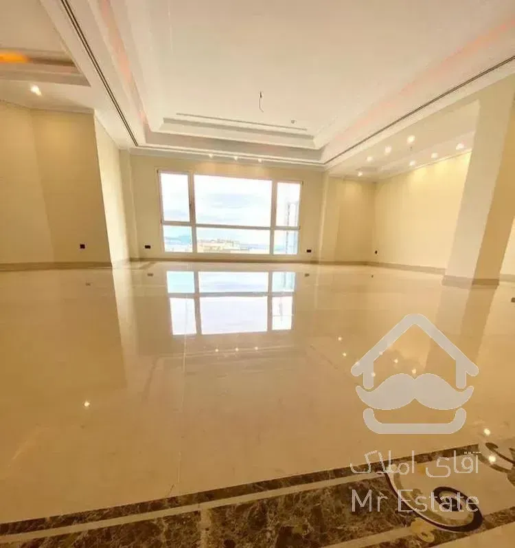 برج باغ ۲۹۸ متر ۳خ مستر پاگرد اختصاصی ۳مستر ۳P