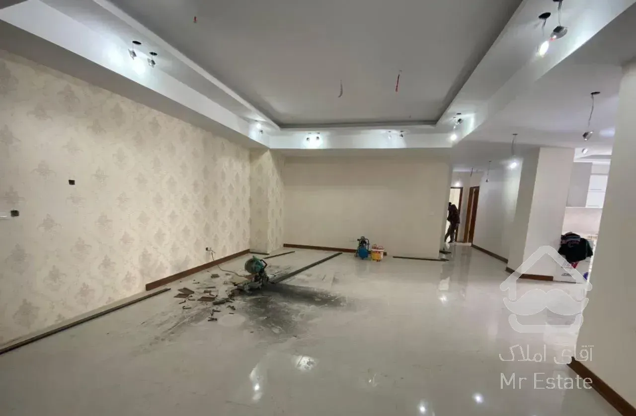 120مترکلید نخورده در برج