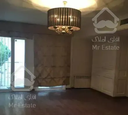 الهیه حدود 200 متر ٣ خواب +١٠٠ متر بالکن اختصاصی