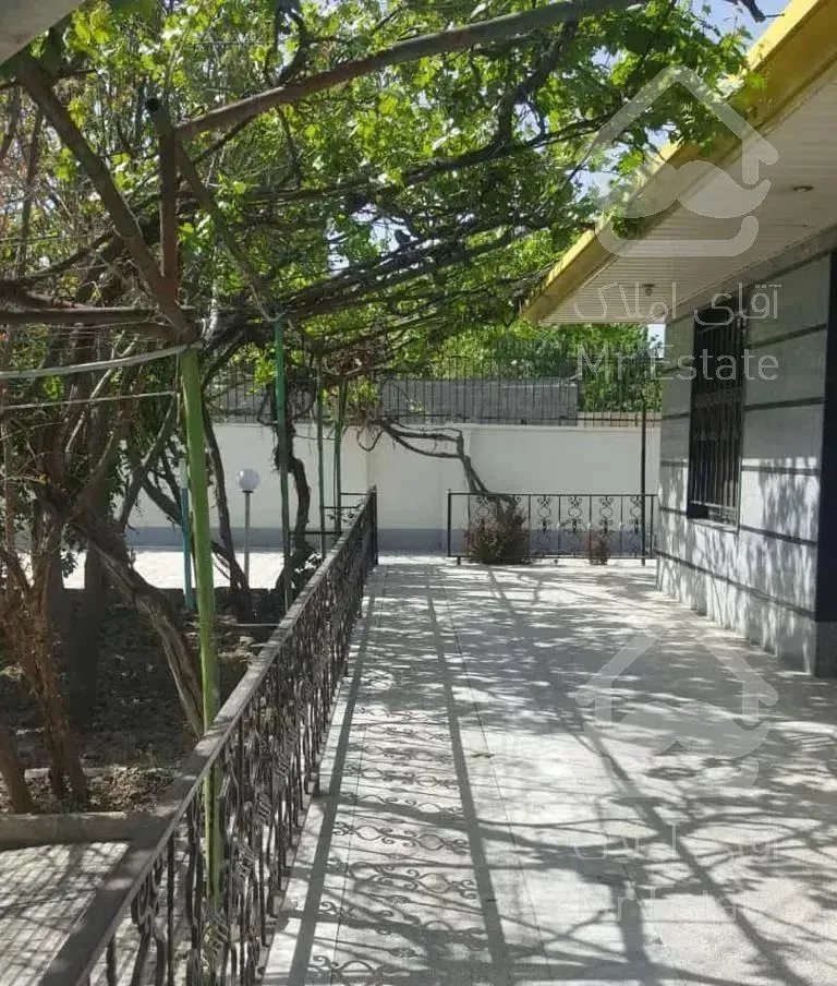 ۱۶۵متر تک واحدی با ۲۸۰متر حیاط اختصاصی