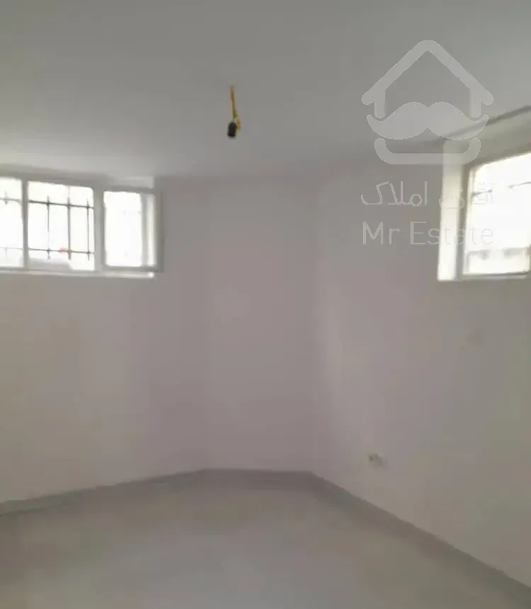 آپارتمان 48متری تکخواب زیر همکف در اسکندری