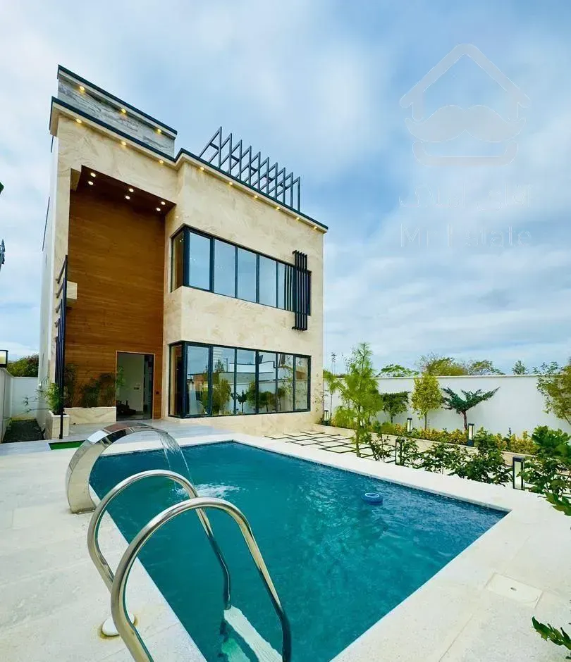 دوبلکس‌نمامدرن استخردار ۳۰۰متری۴خوابه‌‌ ویودریاچه