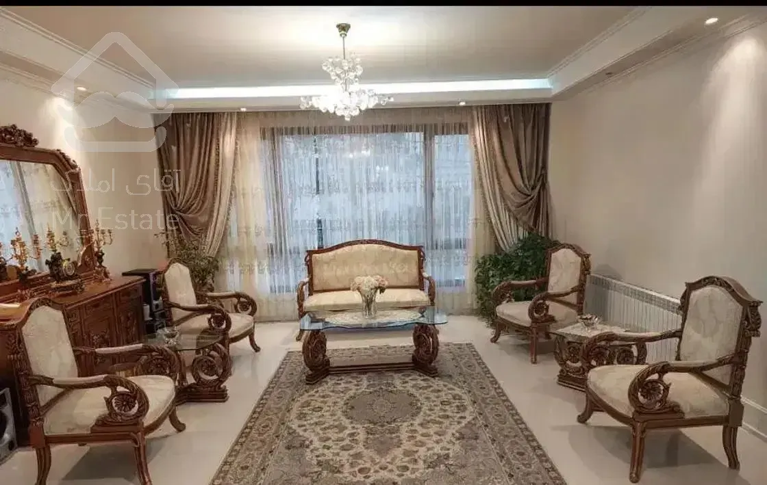 ۸۲متر۲خ/پارکینگ/شمال شهرآرا/طبقه اول/سالن پرده خور