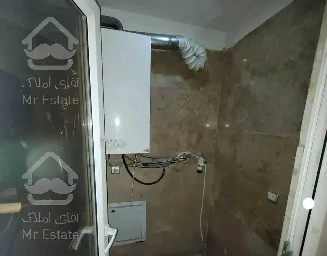 ۷۰ متر دو خواب پارکینگ دار  گذر صادقیه